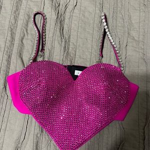 Area crystal heart top